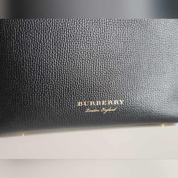 Burberry Baby Banner Black Tote - Picture 2 of 14